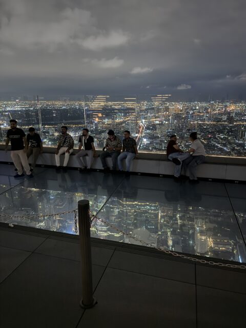 タイで最も高い展望台で夜景とスカイウォークを楽しむ